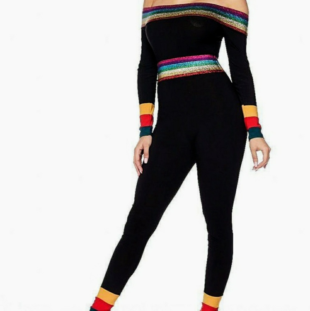 Clasdic and curvy styles